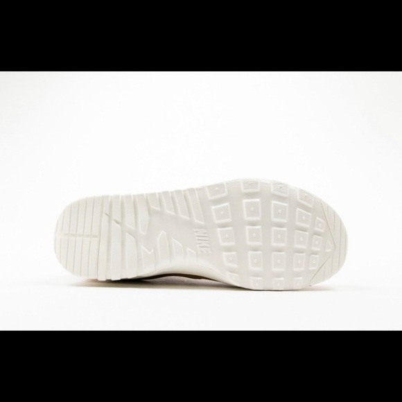 womens air max thea mid ale brown